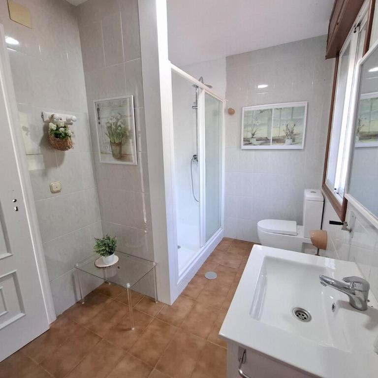 Casa con vistas al mar, campo y barbacoa - Five-Bedroom House - 94