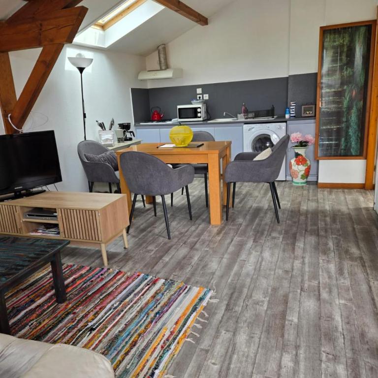 Chambres Du Petit Bonheur - Appartement avec Terrasse - 24
