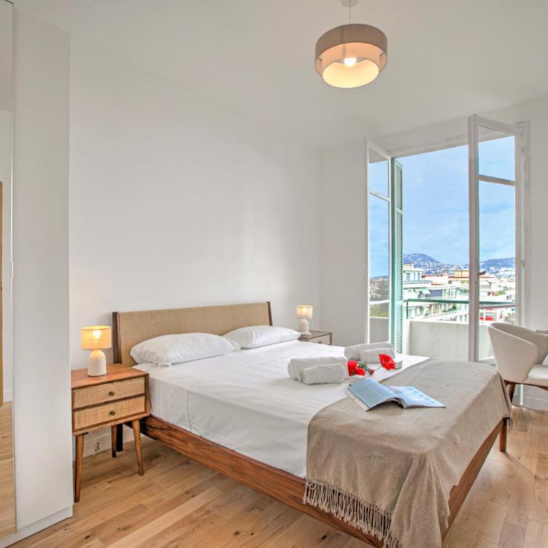 Modern Apartment With City View - Happy Rentals - Apartment mit Balkon - 5