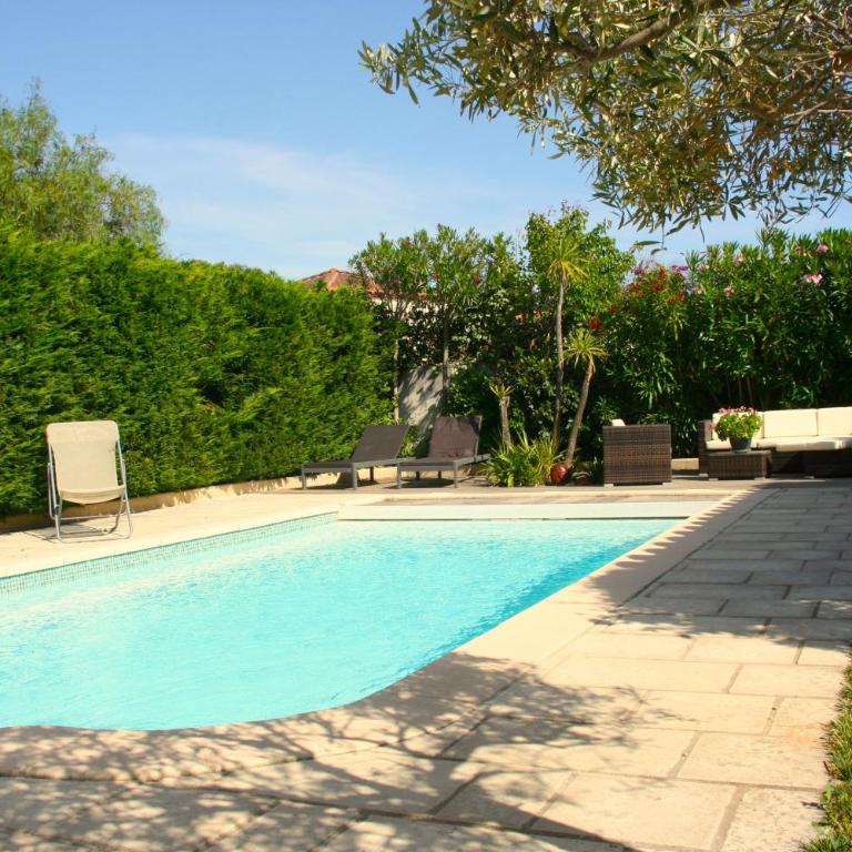 Villa avec piscine - Villa with Private Pool - 2