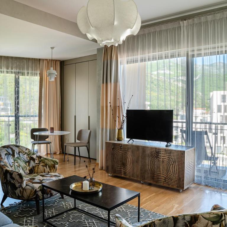 The Royal Summer & Spa - Deluxe One-Bedroom Apartment with Ocean View - 4