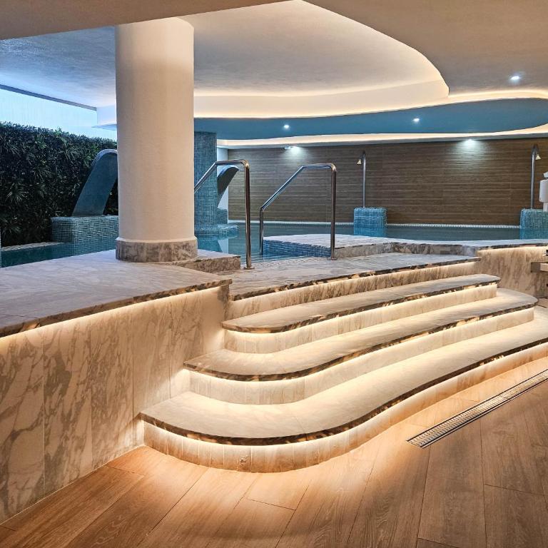 Modern 2 bed with access to Wellness facilities near La Cala de Mijas - Penthouse Apartment - 10