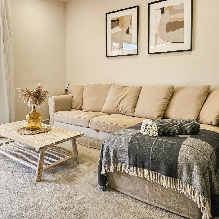 Two bedroom apartment in Jardiana Lotus in La Cala de Mijas - Two-Bedroom Apartment with Terrace - 7