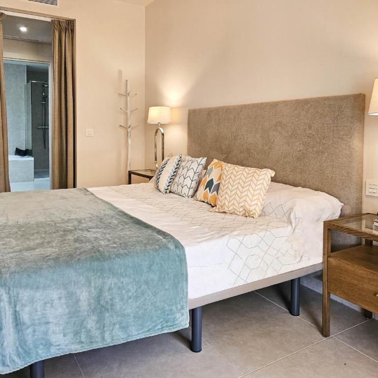 Two bedroom apartment in Jardiana Lotus in La Cala de Mijas - Two-Bedroom Apartment with Terrace - 17