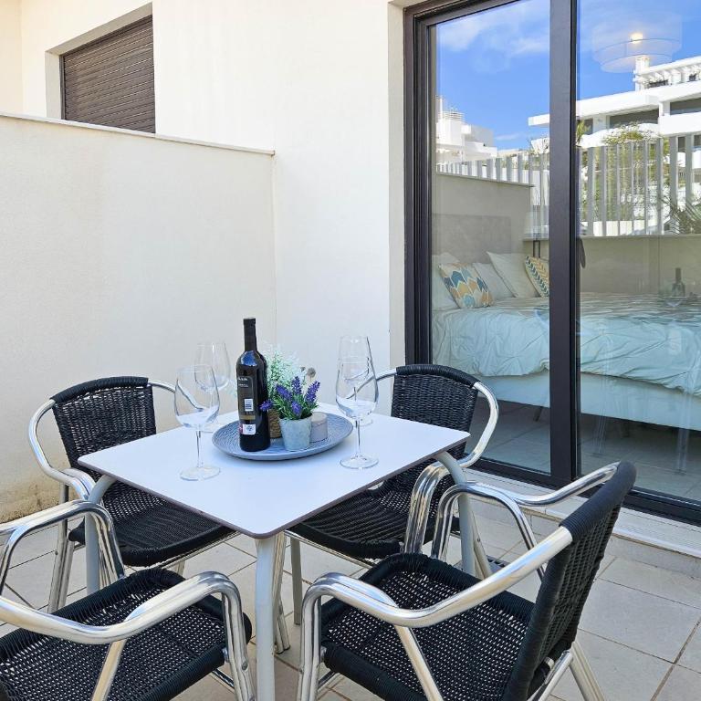 Two bedroom apartment in Jardiana Lotus in La Cala de Mijas - Two-Bedroom Apartment with Terrace - 27