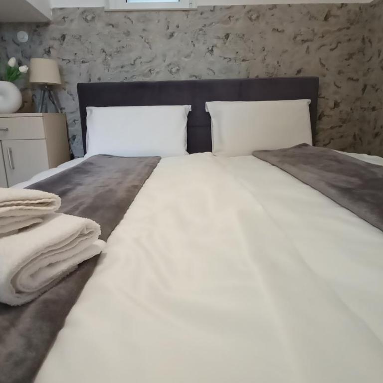 Apartment deluxe Ina FREE PARKING - Deluks Apartman s 1 Spavaćom Sobom - 9
