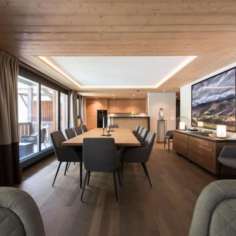Whitney - Plenty of Space, 2 Min from Station - Apartment - 22