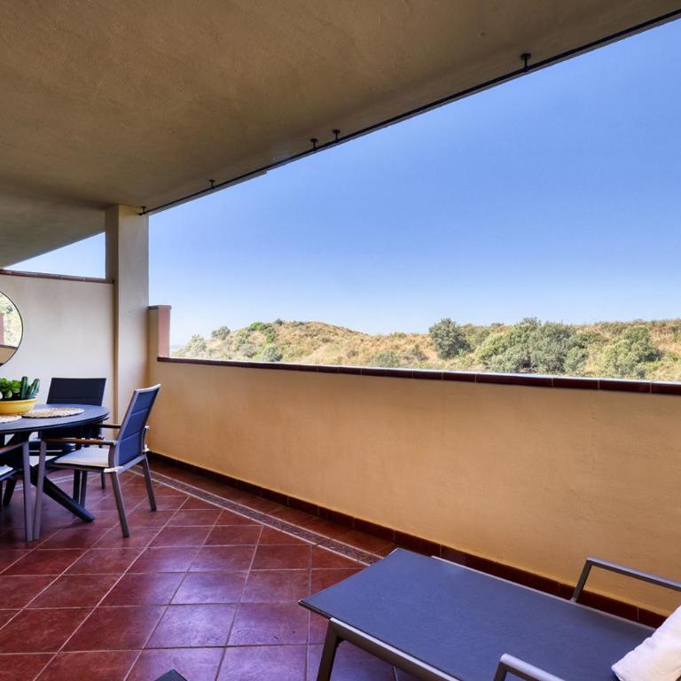 037 Relaxing Sea Views 2 Bed 2 Bath Mijas Calahonda Apt - Apartamento de 2 dormitorios con terraza y vistas al mar - 2