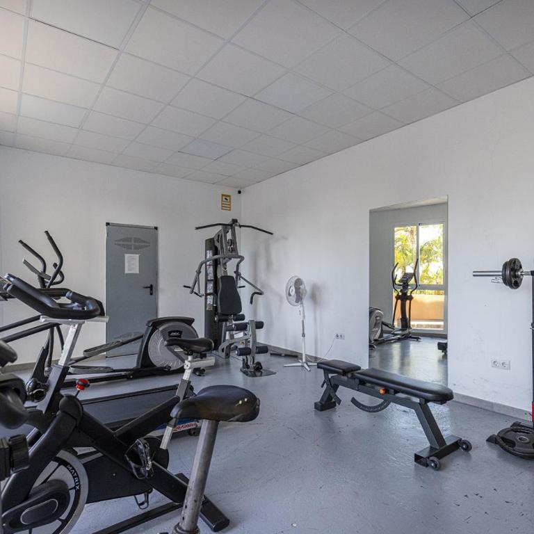 037 Relaxing Sea Views 2 Bed 2 Bath Mijas Calahonda Apt - Apartamento de 2 dormitorios con terraza y vistas al mar - 39