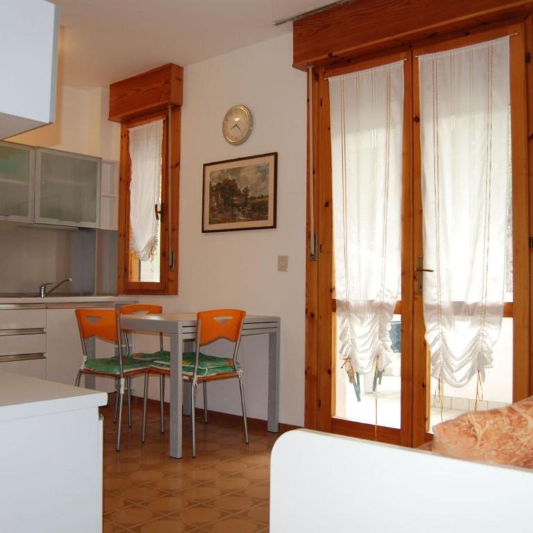 Family flat in a residence with 3 pools-Beahost - Appartamento - 8