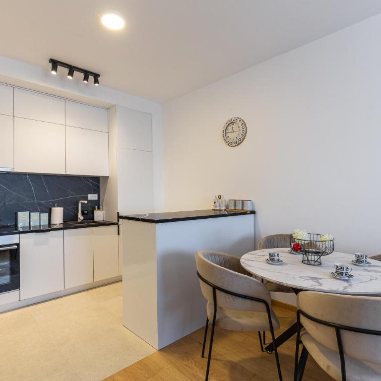 Walnut Apartment in Tre Group - One-Bedroom Apartment - 11
