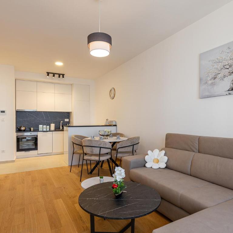Walnut Apartment in Tre Group - One-Bedroom Apartment - 13