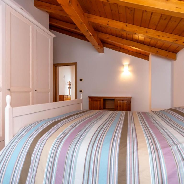 La Casa di Elvira-Mansarda - Appartamento con Balcone - 7