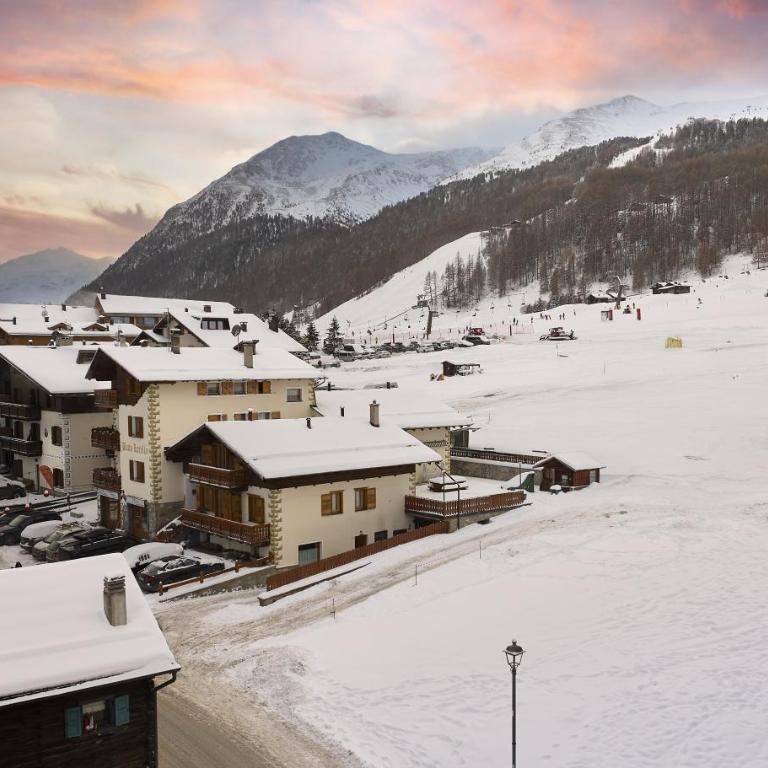 Baita Lorella - Appartamento con 2 Camere da Letto e con Vista Montagna - 1