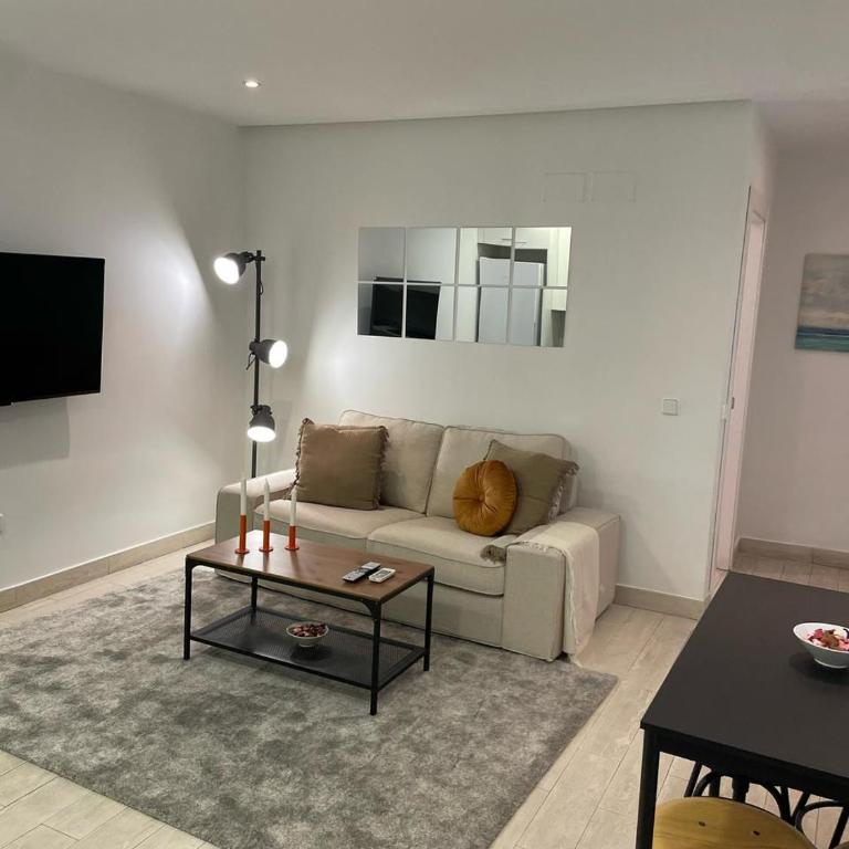 Exyca Homes Gran Via - One-Bedroom Apartment - 7