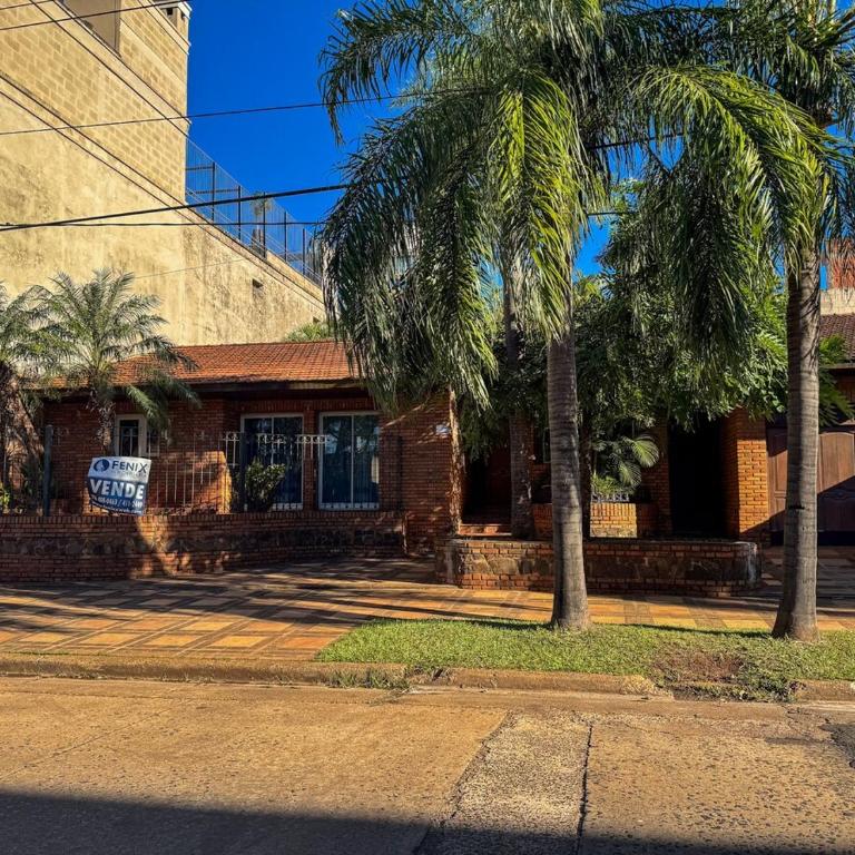 House with large garden and pool - Casa - 72
