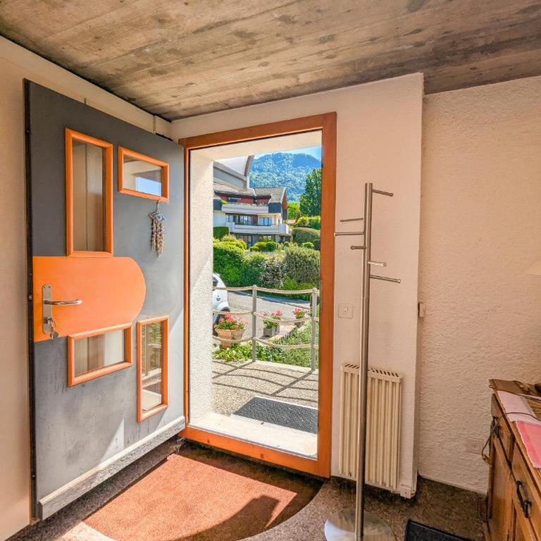 Appt terrasse idéalement situé Chailly sur Montreux - Apartment - 28