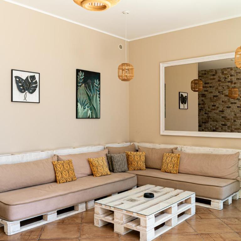 The Royal Summer & Spa - Two-Bedroom Apartment with Pool View - 1