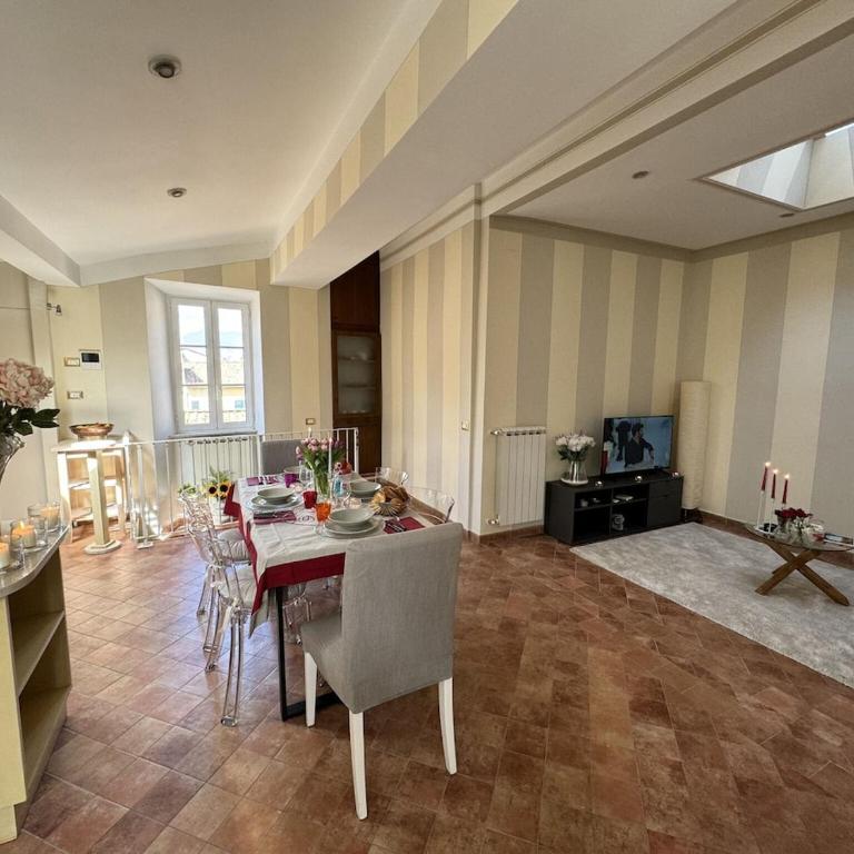Anna - One-Bedroom Apartment - 1