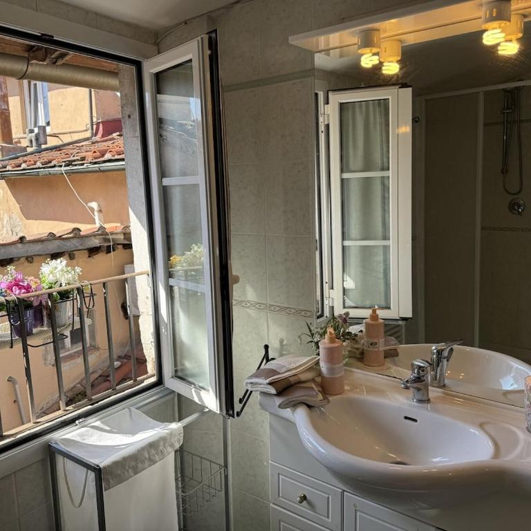 Anna - One-Bedroom Apartment - 33