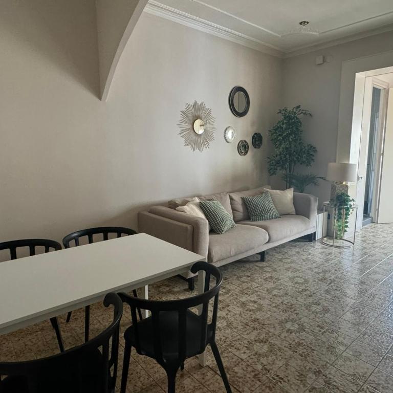 Gran Via Green - Four-Bedroom Premier Apartment - 18