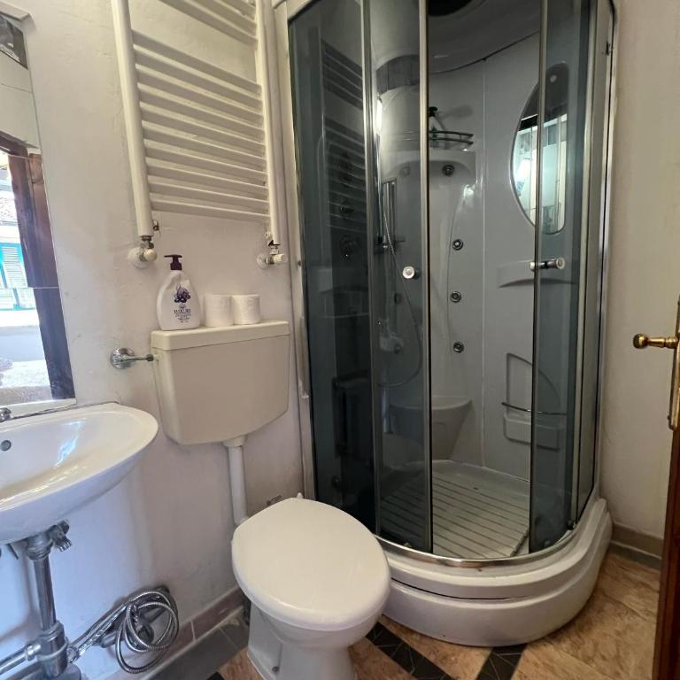Casa Maya Souvenir - Camera Matrimoniale con Bagno Privato - 9