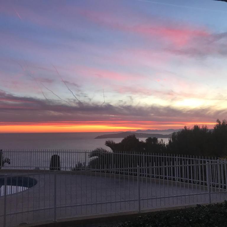 Superb Studio with incredible view and pool - Apartment mit 1 Schlafzimmer - 5