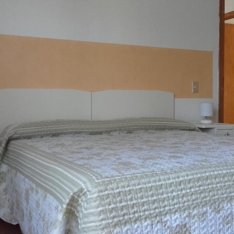 Casa Palmira - Appartamento con 2 Camere da Letto, Terrazza e Vista Lago - 33
