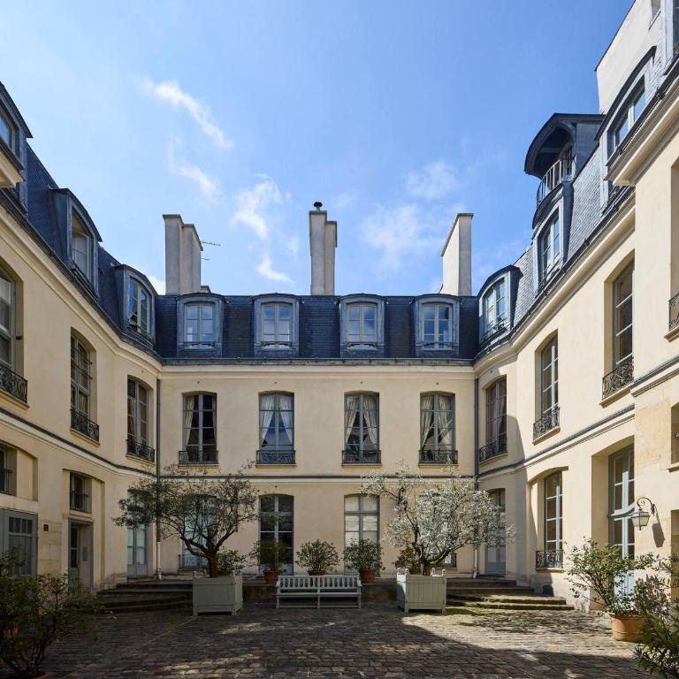 Un 1-Ch/1-SdB Confortable- Place des Vosges - Appartement - 1