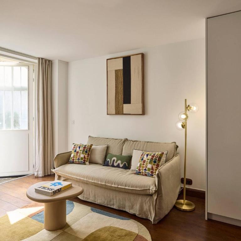 Un 1-Ch/1-SdB Confortable- Place des Vosges - Appartement - 14