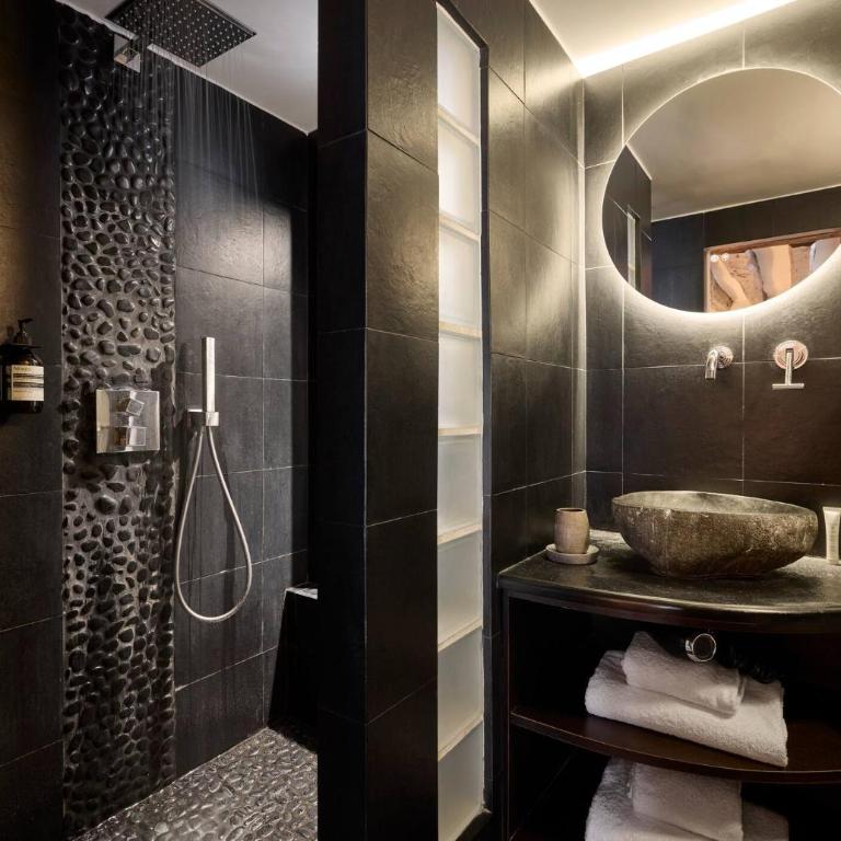 Un 1-Ch/1-SdB Confortable- Place des Vosges - Appartement - 10