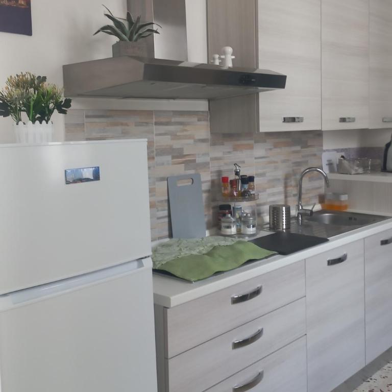 A Due PASSI da Tutto House Enea - Appartamento con 2 Camere da Letto - 6