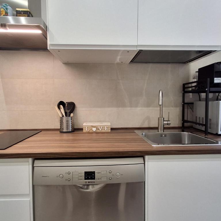 Civicocinque adiacente Metro - One-Bedroom Apartment - 16