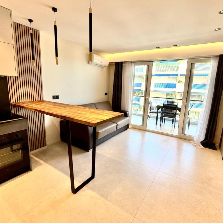 Juan les Pins - Apartment for 2 people - Wifi & Parking - Studio - 4