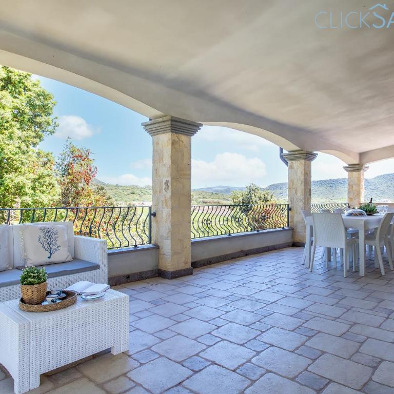 Villa Janas Luxury Villa surrounded by large park, swimming pool, parking and Wifi - Villa con Piscina Privata - 13