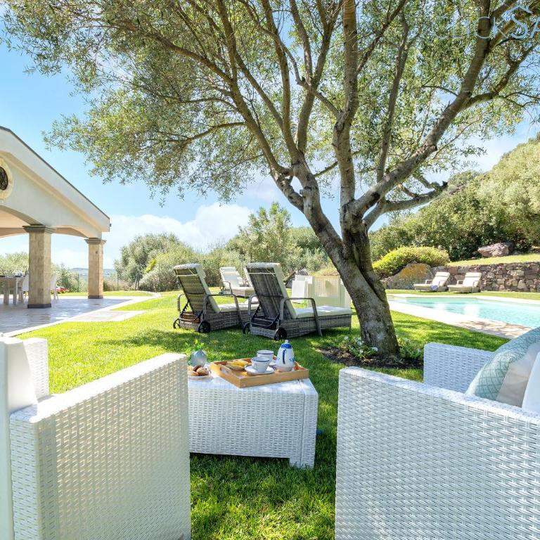 Villa Janas Luxury Villa surrounded by large park, swimming pool, parking and Wifi - Villa con Piscina Privata - 17