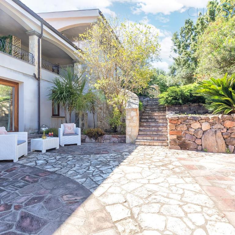Villa Janas Luxury Villa surrounded by large park, swimming pool, parking and Wifi - Villa con Piscina Privata - 18