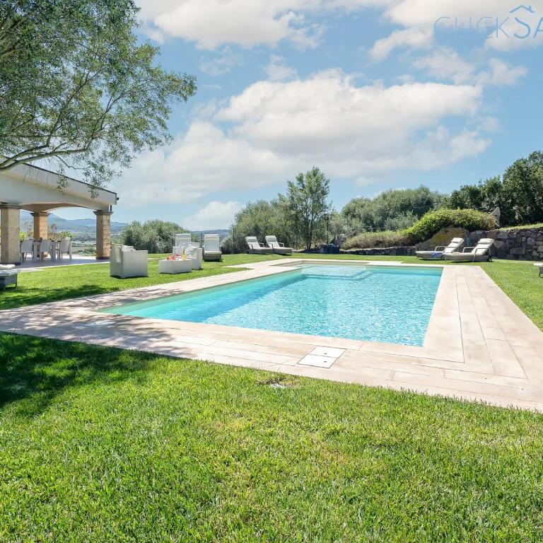 Villa Janas Luxury Villa surrounded by large park, swimming pool, parking and Wifi - Villa con Piscina Privata - 16