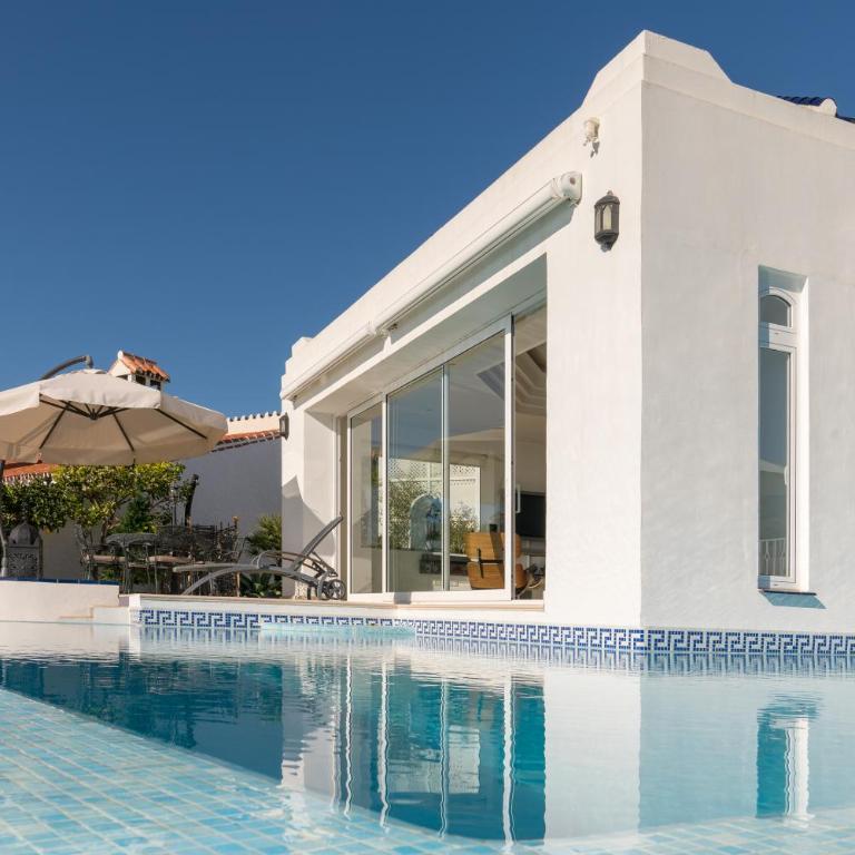 Chimenea - Luxury Villa with Private Pool & Stunning Sea Views - LUAL - Villa de 2 dormitorios - 30