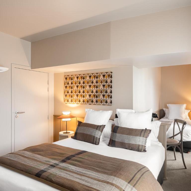 Hôtel L'Adresse - Triple Room (3 Adults) - 6