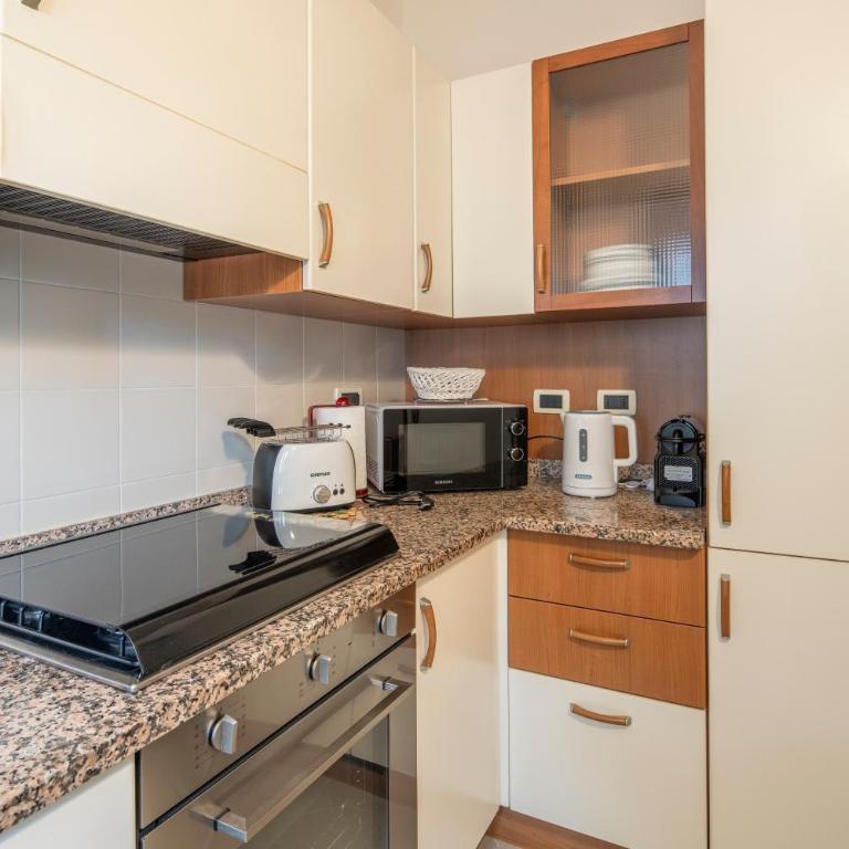Boutique House Bonaria, Ac, Wifi, La Spezia - Apartment - 8