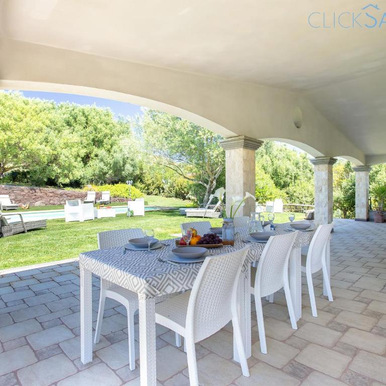 Villa Janas Luxury Villa surrounded by large park, swimming pool, parking and Wifi - Villa con Piscina Privata - 23