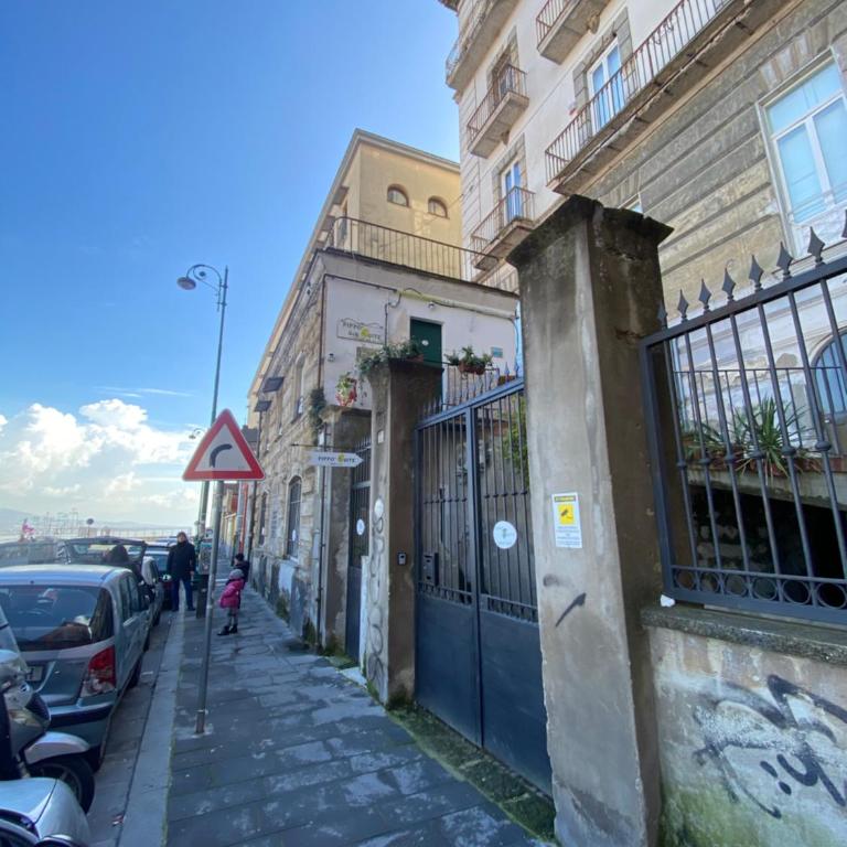Vista Vesuvio - Double Room with Private Bathroom - 19