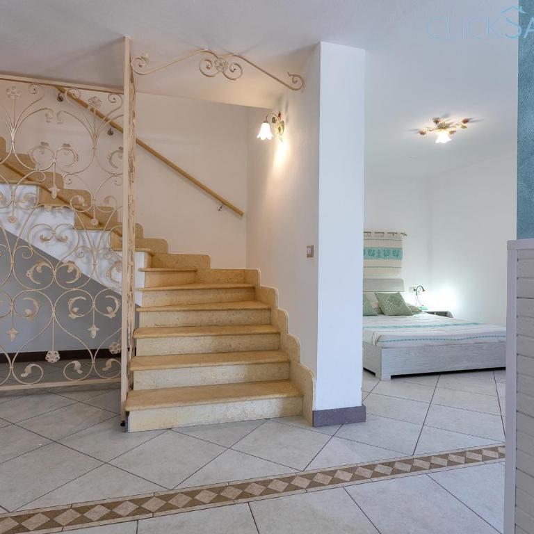 Villa Janas Luxury Villa surrounded by large park, swimming pool, parking and Wifi - Villa con Piscina Privata - 43