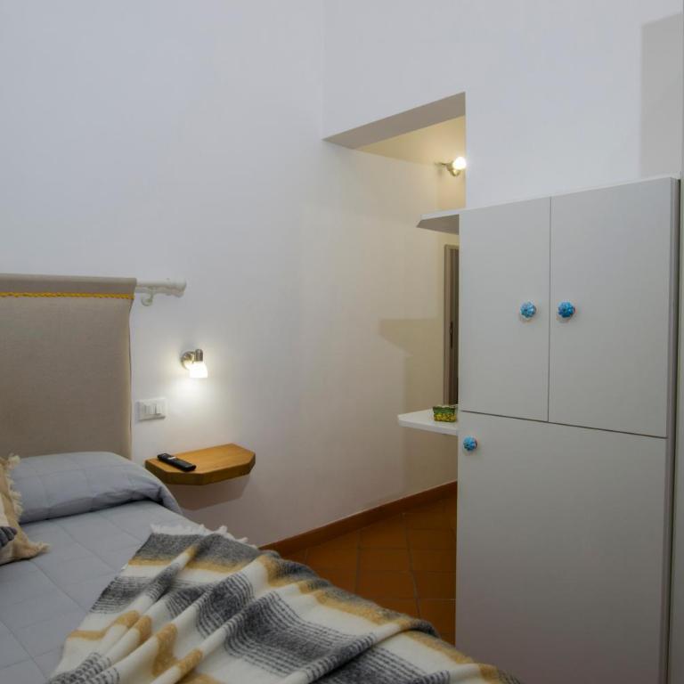 Capo Rama Suites & Rooms - Habitación Doble Económica - 10