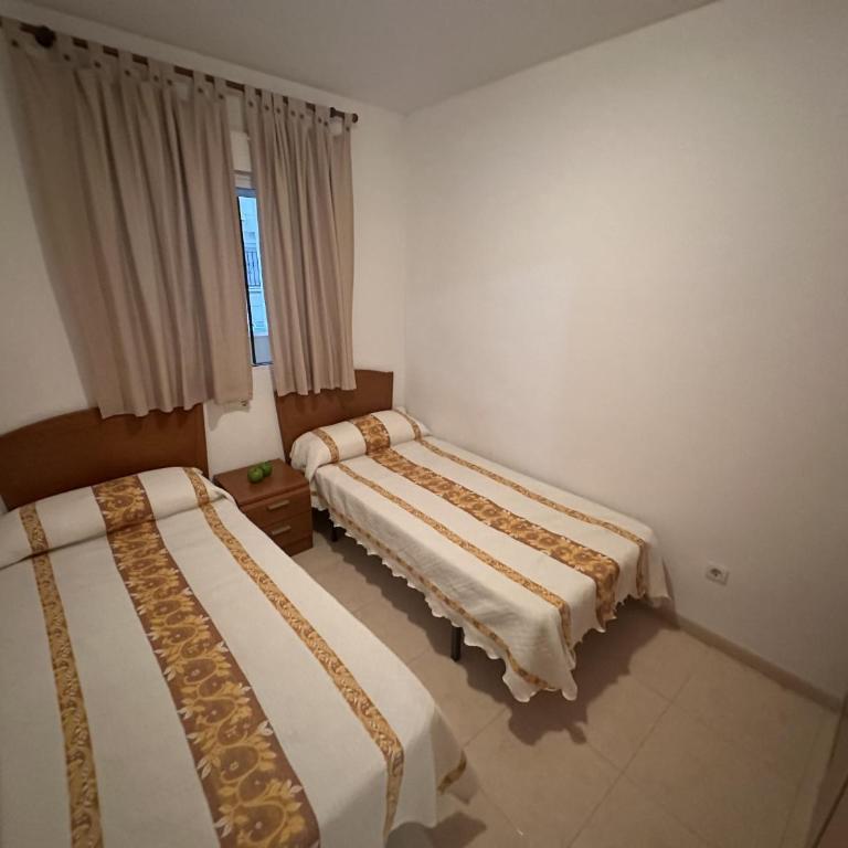 Apartamentos Marina Park - Apartamento de 2 dormitorios con vistas parciales al mar - 8