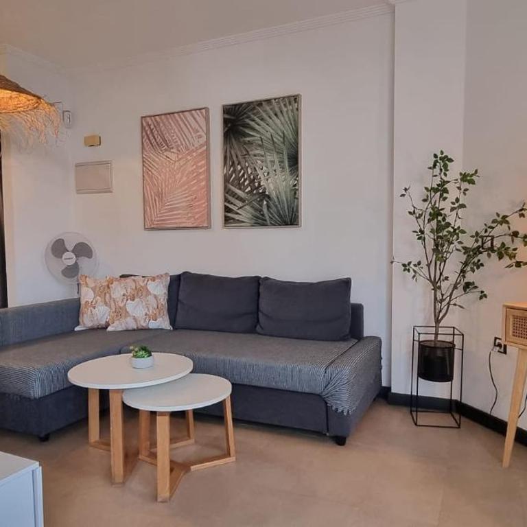 Terraza privada, vistas al mar y piscina comunitaria - Apartamento de 1 dormitorio - 67