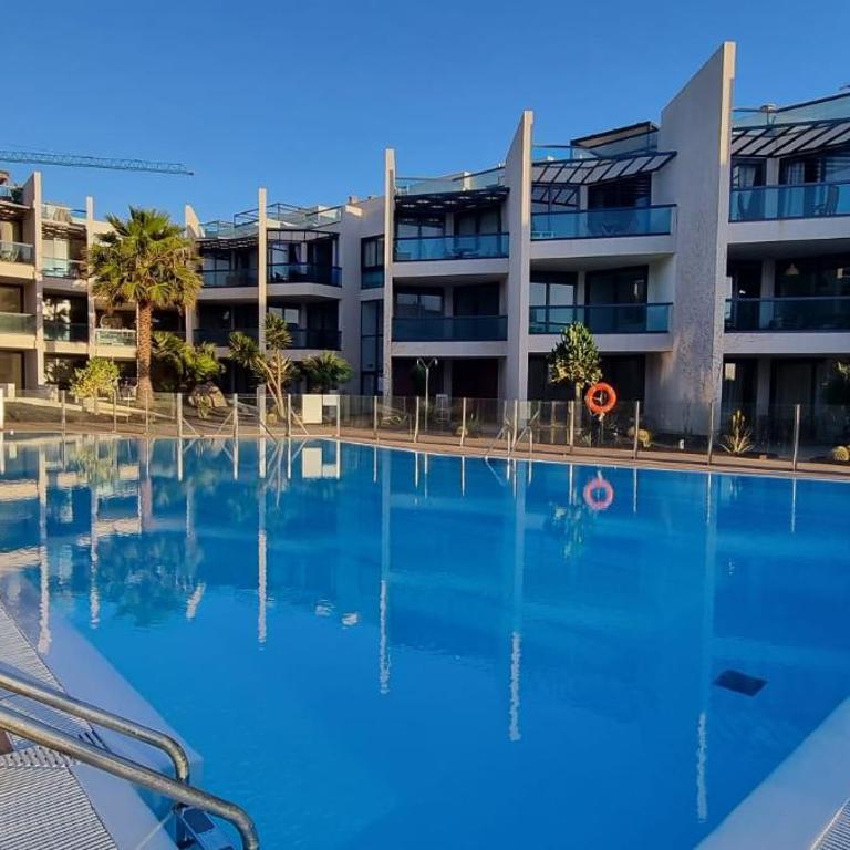 Terraza privada, vistas al mar y piscina comunitaria - Apartamento de 1 dormitorio - 8