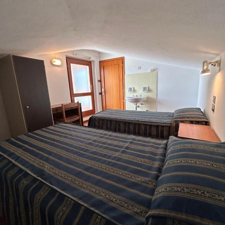 Casa Vacanza - Casa del Padre Nascimbeni - Appartamento Familiare con 2 Camere da Letto e Vista - 3