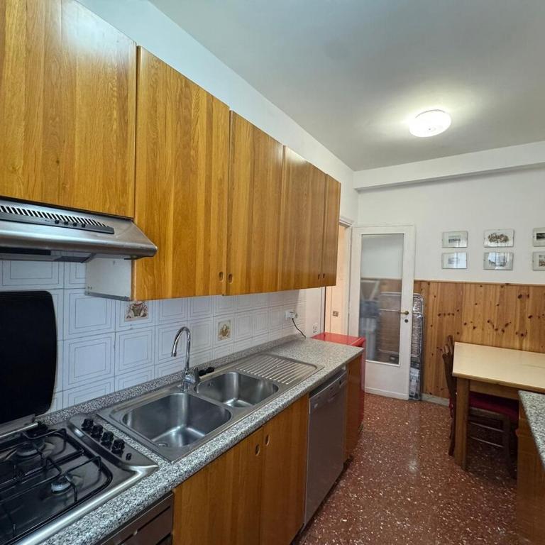 Rome in Retro Style - Appartamento con 2 Camere da Letto - 13